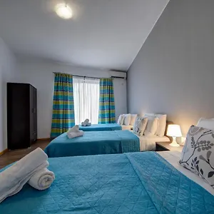 Appartement Fleur Court - 4 Bedroom Side Seaviews And Penthouse By Shortletsmalta, Sliema